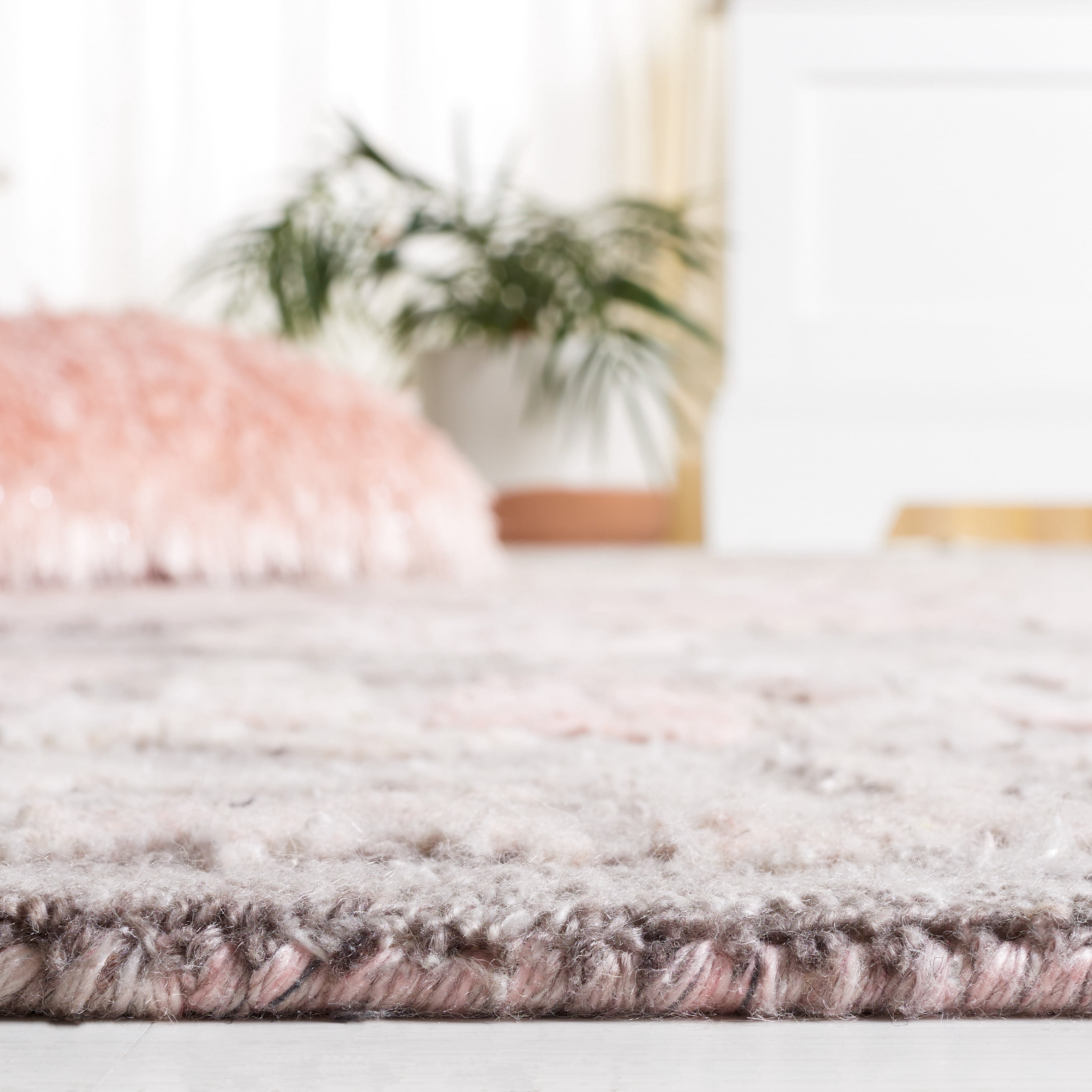SAFAVIEH Marquee Andrina Medallion Polyester Runner Rug, Grey/Pink, 2'3" x 8'