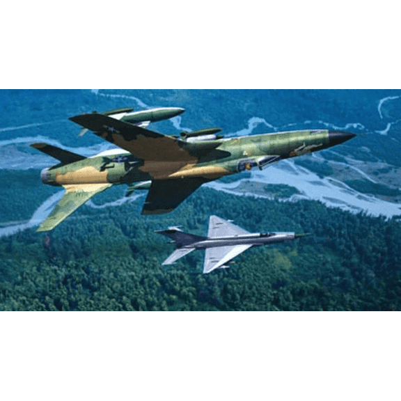 Hobbyboss 80332 1/48 F-105D Thunderchie Model kit