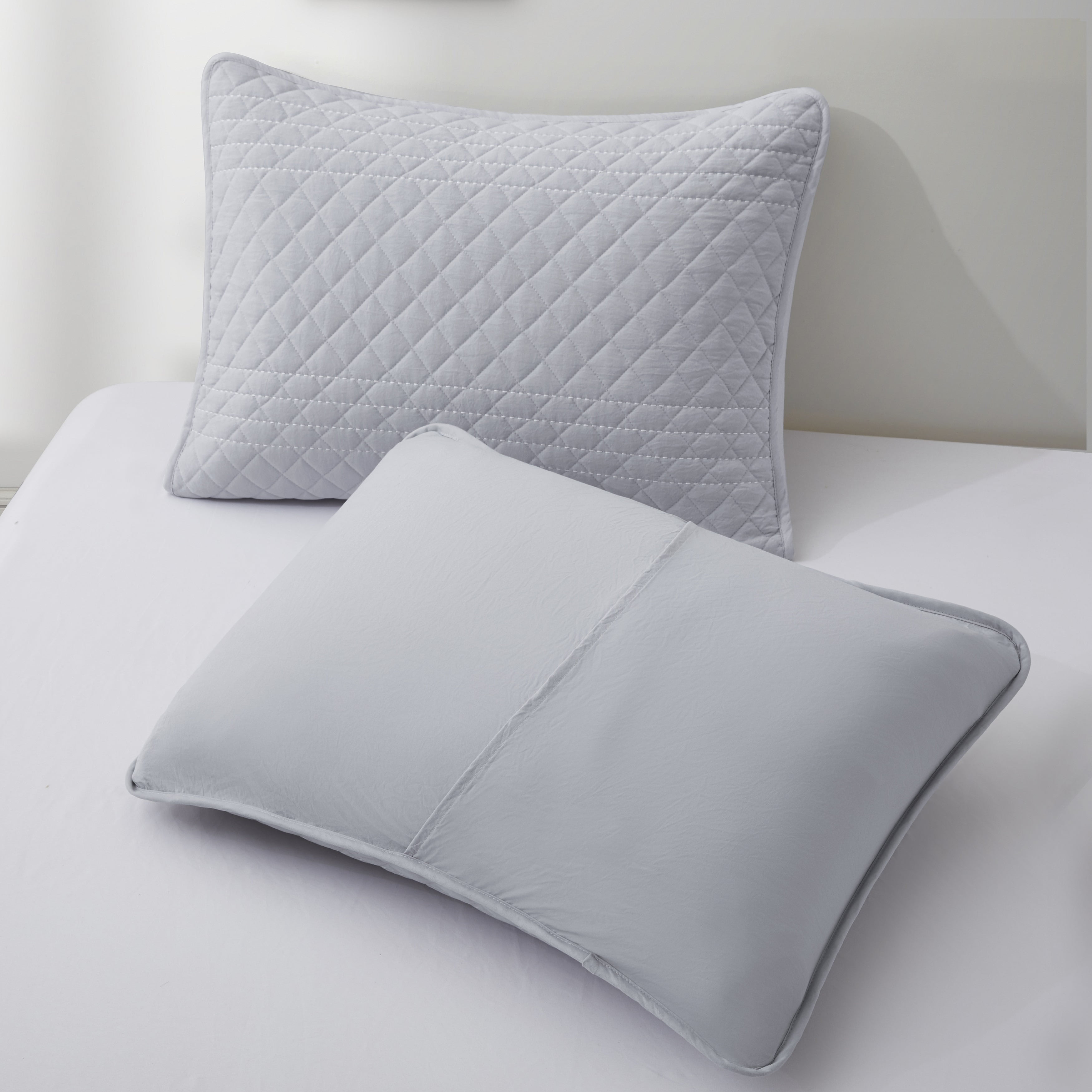 Bonlino Farmhouse Quilt Oversized King Set, Lightweight Soft Striped Bedspread with 2 Pillow Shams (Grey, Oversized King)