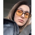 thumbnail image 4 of Lentes De Sol Vintage Cuadrados De Metal Armazón Modelo Naranja, 4 of 4