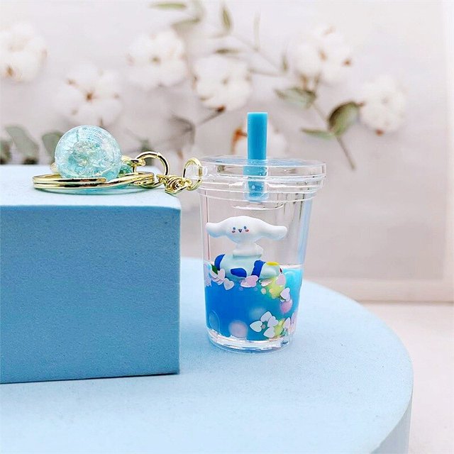 Llavero creativo Sanrio Kuromi Cinnamoroll Kawaii lleno de aceite acrílico botella de deriva llavero de coche pequeños accesorios juguetes para niños YAOSANBAO BAO unisex