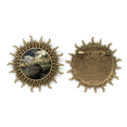 thumbnail image 1 of Aldea colina paisaje de bosque de niebla Pin de gancho de metal vintage con forma de sol Unbranded M, 1 of 3