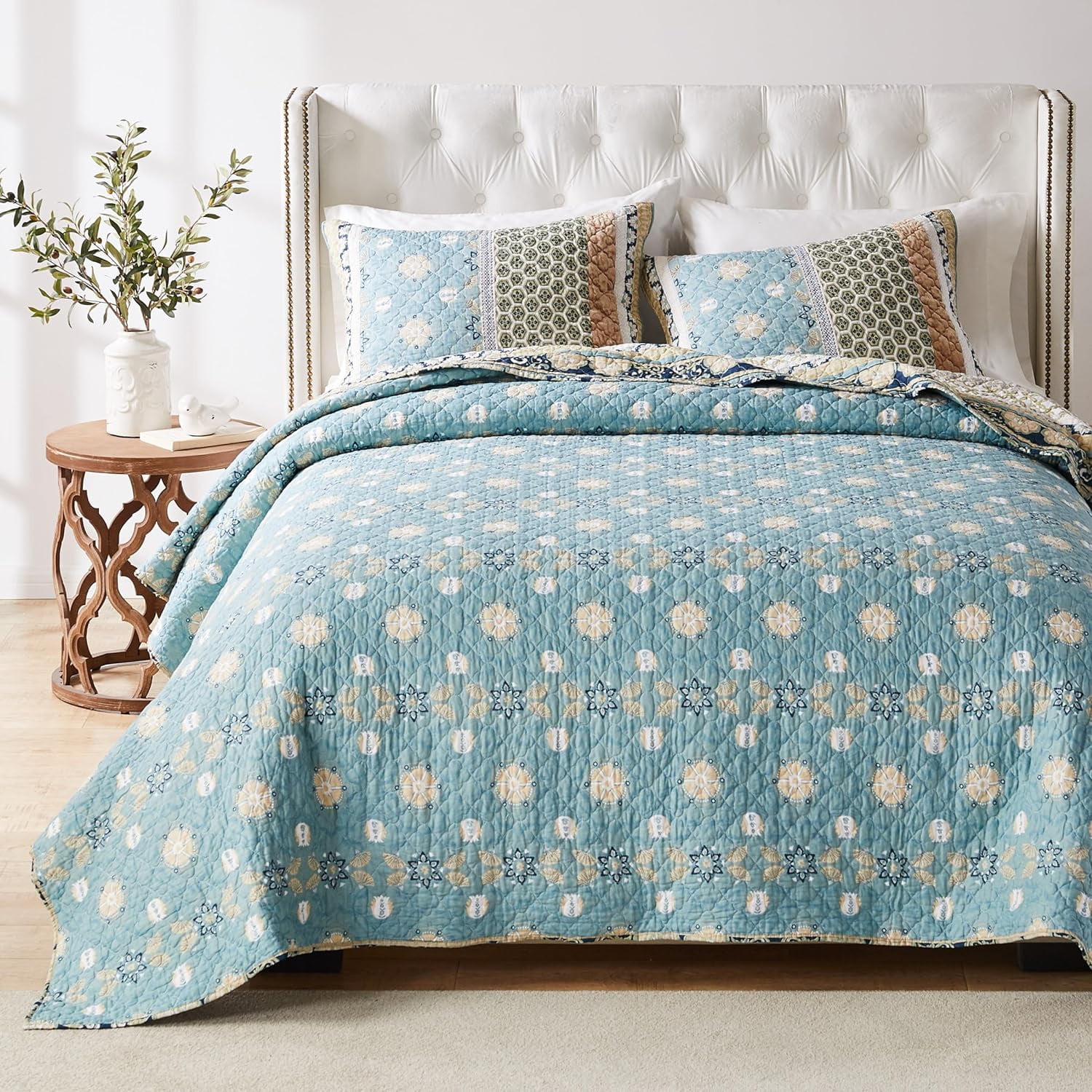 Greenland Home Fashions Thalia Reversible Cotton Quilt Set, Velvet Embellished, 3-Piece Full/Queen, Blue