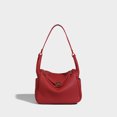 thumbnail image 3 of Bolso bandolera de alta gama 2024, nuevo bolso de hombro informal de moda de verano de nicho, bolso pequeño versátil, bolso de médico, 3 of 5
