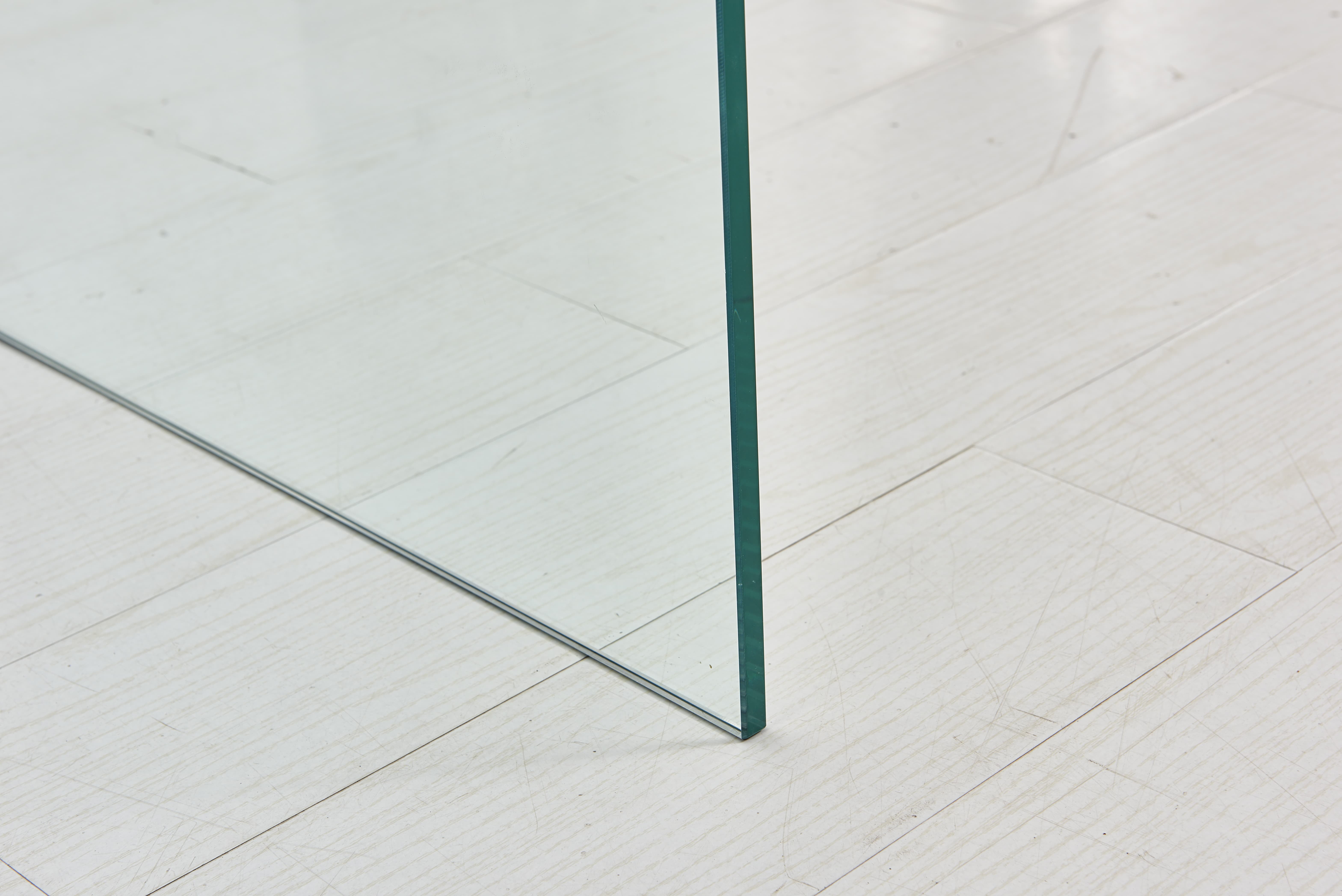 MAYEERTY Transparent End Table,Tempered Clear Bent Glass SideTable