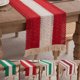 thumbnail image 1 of Fiudx Bandera de Mesa Navideña, Diseño Tejido Bicolor Rojo y Verde, Decoración con Borlas, Elegante Decoración de Mesa, Mantel para Fiestas, Uso Navideño y Festivo, Tamaño 30 X 180 Cm, 1 of 7