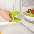 thumbnail image 3 of Oleegame Gants d'Isolation en Silicone pour Four à Micro-Ondes de Cuisine 2 Pcs Gants Isolés pour Four en Silicone Vert, 3 of 5