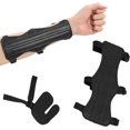 thumbnail image 1 of CHAO (Negro) Protector de brazo de tiro con arco, protector de tiro con arco ajustable con protector de dedo, protector de brazo de cuero para arco recurvo de arco compuesto, 1 of 5