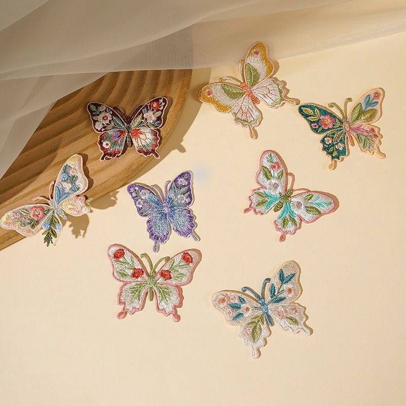 Pack of 10， Mix Style 5-7cm/2in-2.7inch Multi-Purposed Embroidered Butterfly Cloth Patches Sew-On for Clothing, Jeans, Bags, Hats, and Curtain Pillows Decoration，DIY Crafts, Backpack and Home Decor