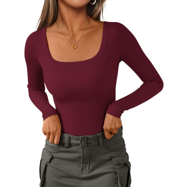 Remera PRETTYGARDEN de canalé, manga larga, escote redondo, color vino, talla M