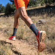 Injinji Unisex Coolmax Trail Midweight Crew Toe Socks, Peak, Size Medium