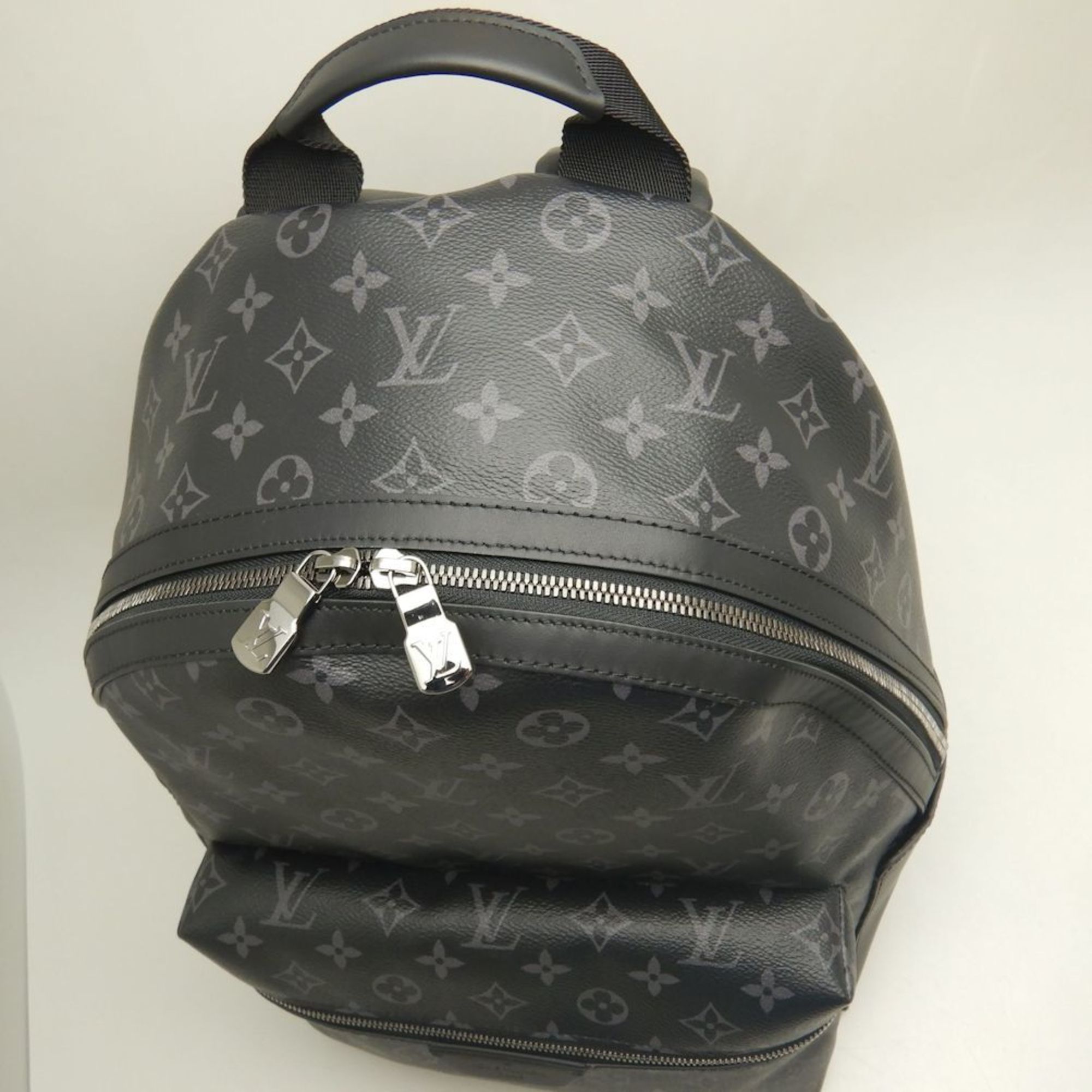Pre-Owned LOUIS VUITTON Louis Vuitton Monogram Eclipse  display picture 3