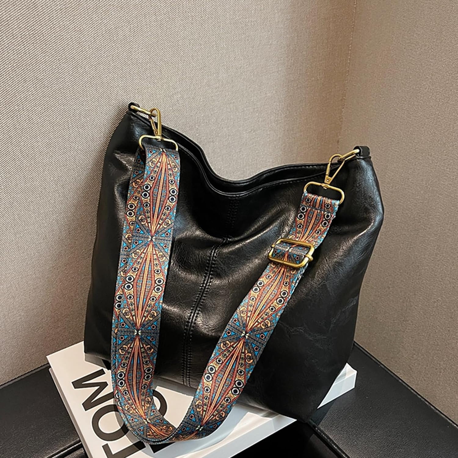 LinYooLi Hobo Bags for Women Crossbody Handbags Guitar Strap Shoulder Bucket Bag Vegan Leather Purse Trendy Boho Tote Purses