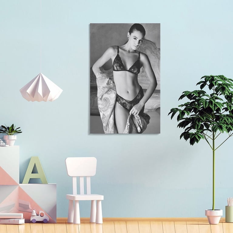Italian Model Monica Bellucci Black And White Sexy Poste Gifts Canvas  Painting Poster Wall Art Decorative Picture Prints Modern Decor  12x18inch(30x45cm)