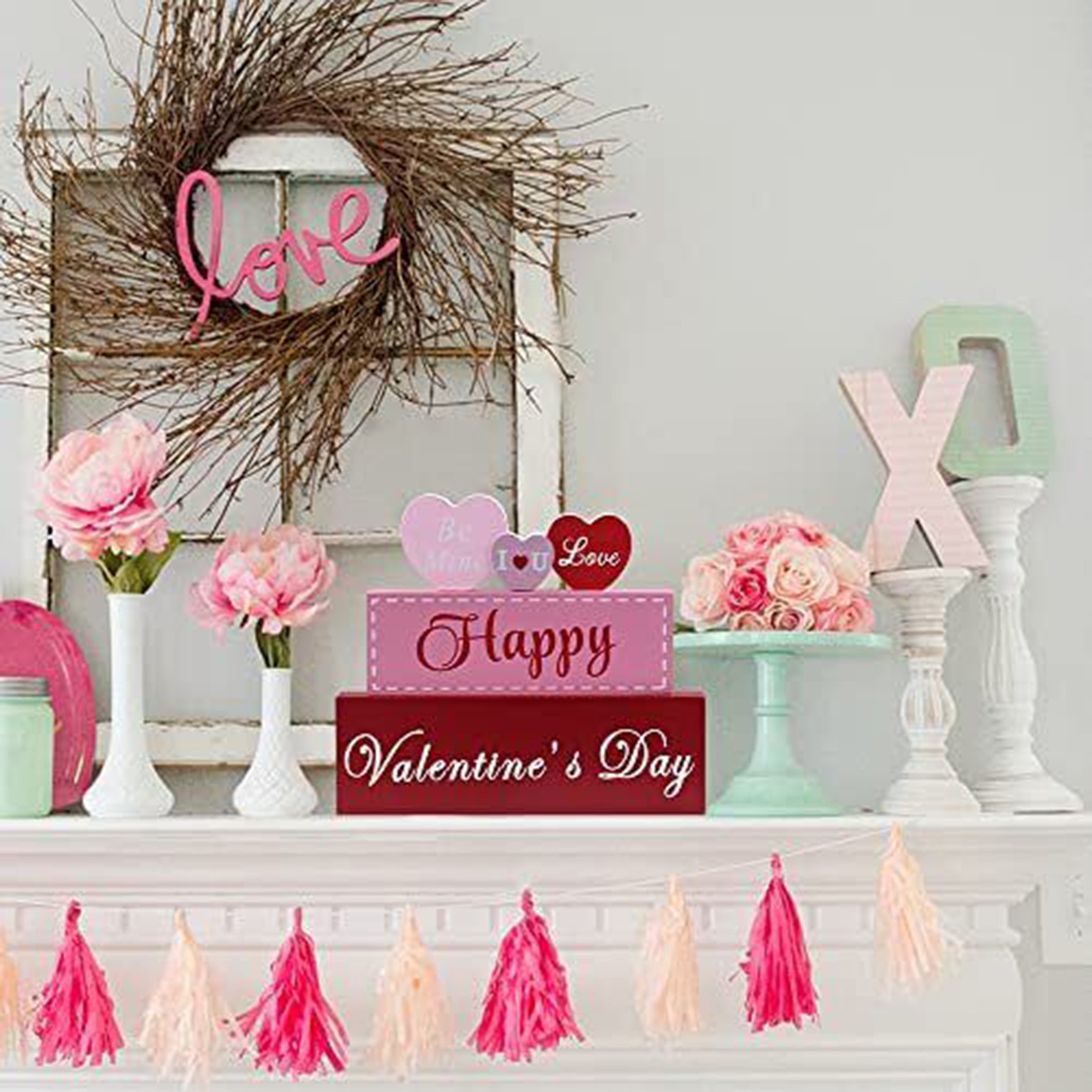 Haooryx 4Pcs Valentine Wooden Centerpiece Table Decorations, Be Mine Wood  Letter Sign Love Happy Valentine's Day Table Topper Wood Craft Centerpiece