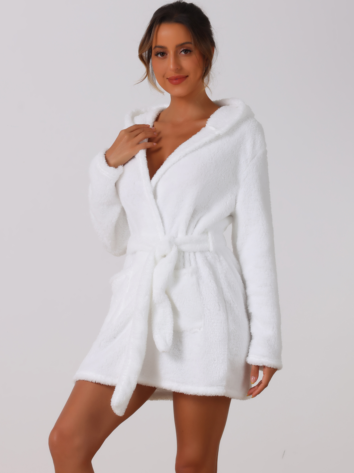 DARING DIVA Fuzzy Hooded Plush Bath Robe Mini Bathrobe S White