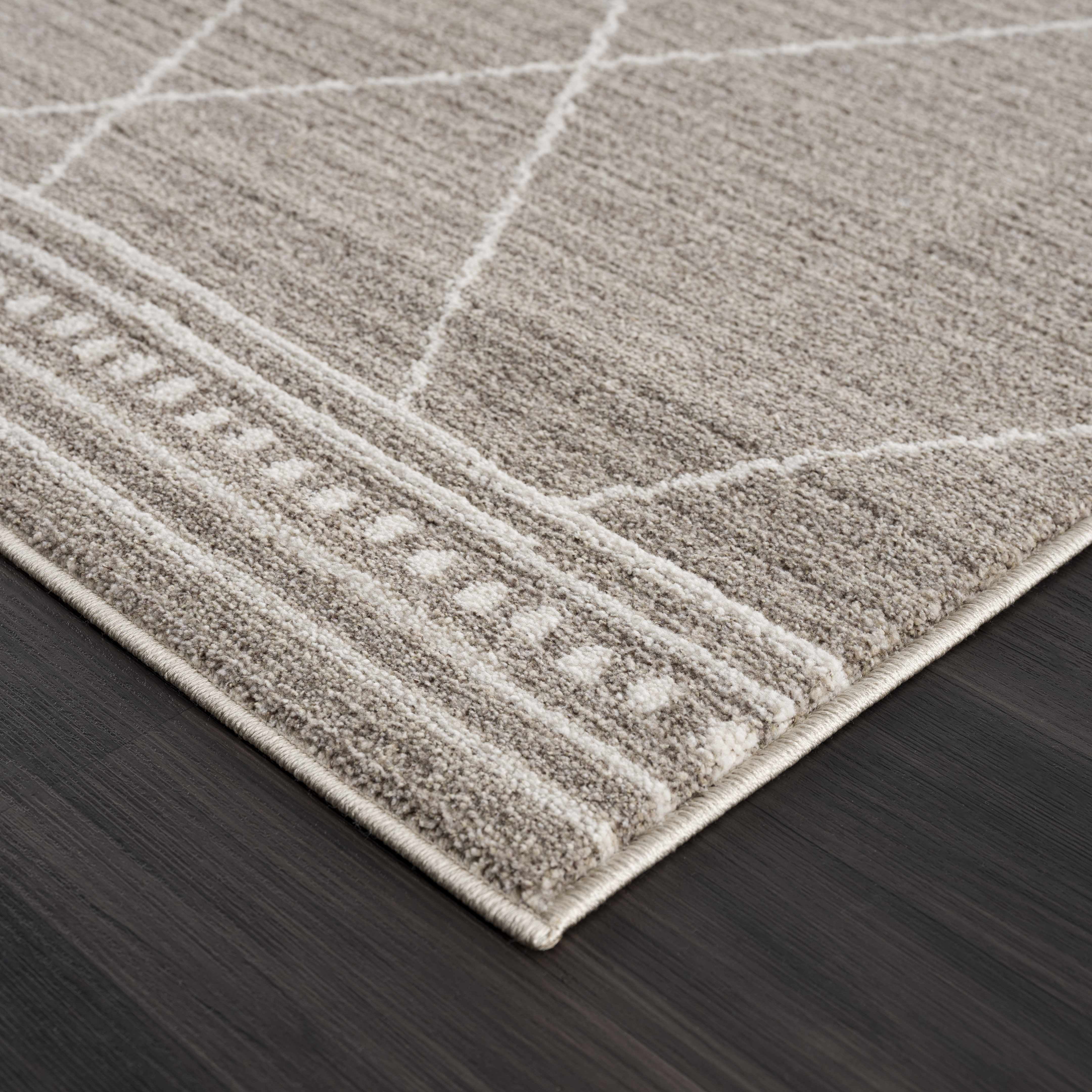 Hauteloom Casablanca Collection Living Room Bedroom Area Rug - Cozy Moroccan Farmhouse Carpet - Brown, White - 3'11" x 5'7"