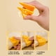 thumbnail image 4 of Clip Fijador de Manta de Edredón, Antideslizante, Reutilizable, Sin Aguja, de Abs de Alta Resistencia, Estilo Queso, para El Hogar, 4 of 7