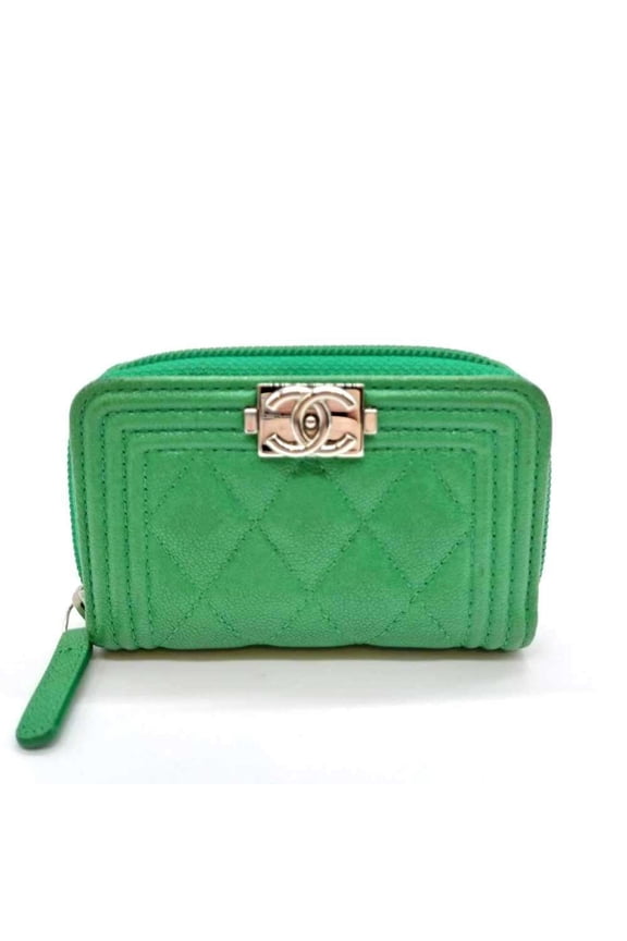Pre-Owned CHANEL Boy Chanel coin case, caviar leather, green, round. (Good)