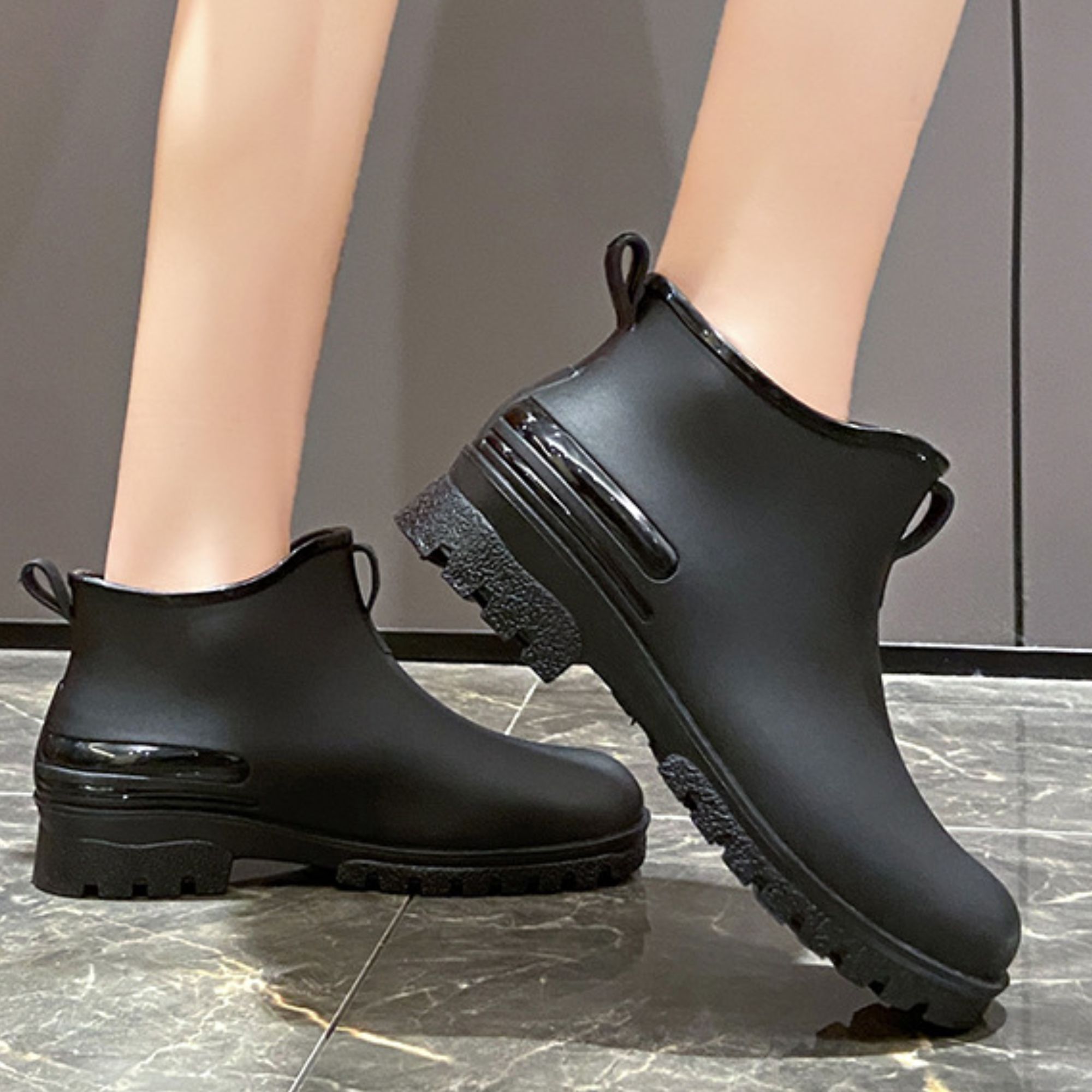 CHICVOMEY Women's Waterproof Chelsea Rain Boots Anti-Slip Work Boots for Gardening Fishing & Outdoor Ankle-Length Traction Sole Boots for Women & Men