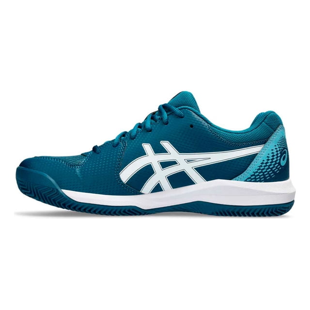 tenis asics tierra batida gel-dedicate 8 041a408400 azul petroleo 28.5 zapatilla de tenis para hombre vista lateral derecha con empeine azul petróleo en material sintético, logo ASICS blanco y cordones a tono, puntera reforzada, entresuela blanca con soporte Trusstic y suela de caucho azul oscuro con dibujo de agarre para tierra batida; indicada para pies normales a anchos y cambios laterales rápidos.