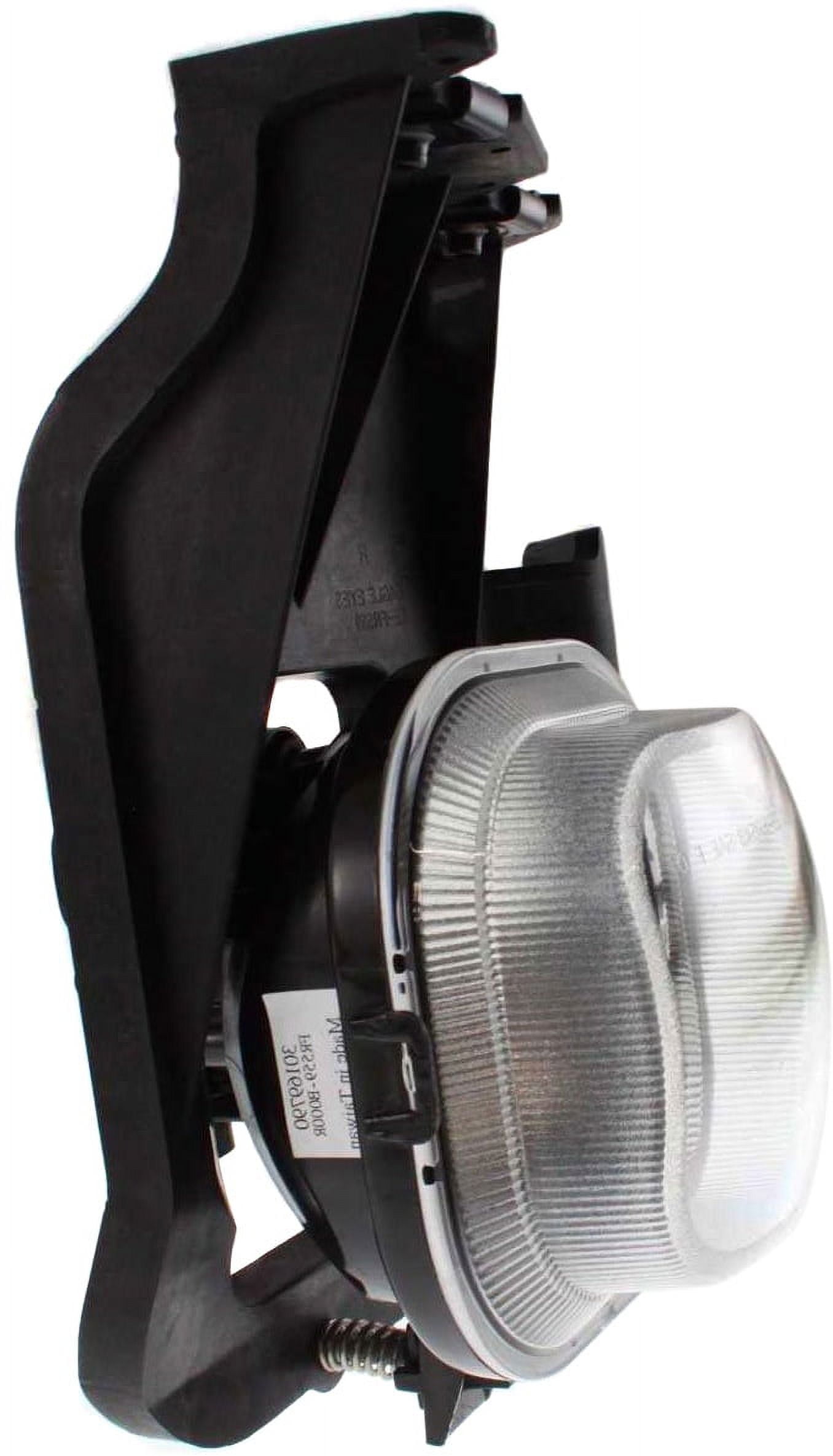 Replacement F107552 Fog Light Compatible with 2006-2007 Ford Ranger Front, Left Driver With bulb(s)