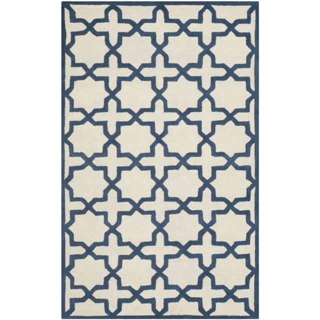 Safavieh Cambridge 4' X 6' Hand Tufted Wool Rug in Ivory and Navy