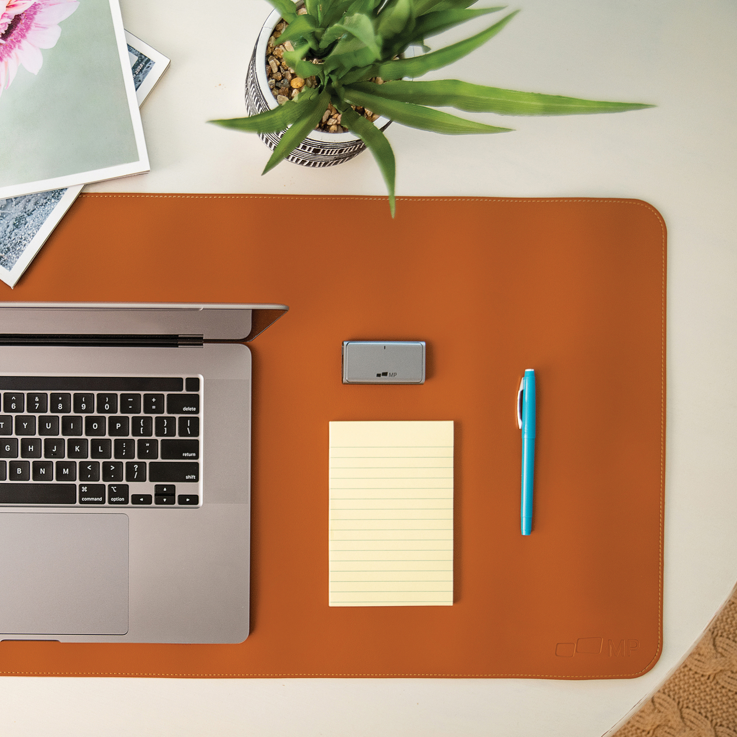 Mobile Pixels 31.5-In. x 15.75-In. PU Leather Desk Mat (Oak Brown), 115-1001P02PT