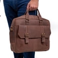 thumbnail image 2 of Castelli portafolio cuero crazy horse laptop 18 pulgadas correa desmontable, 2 of 5