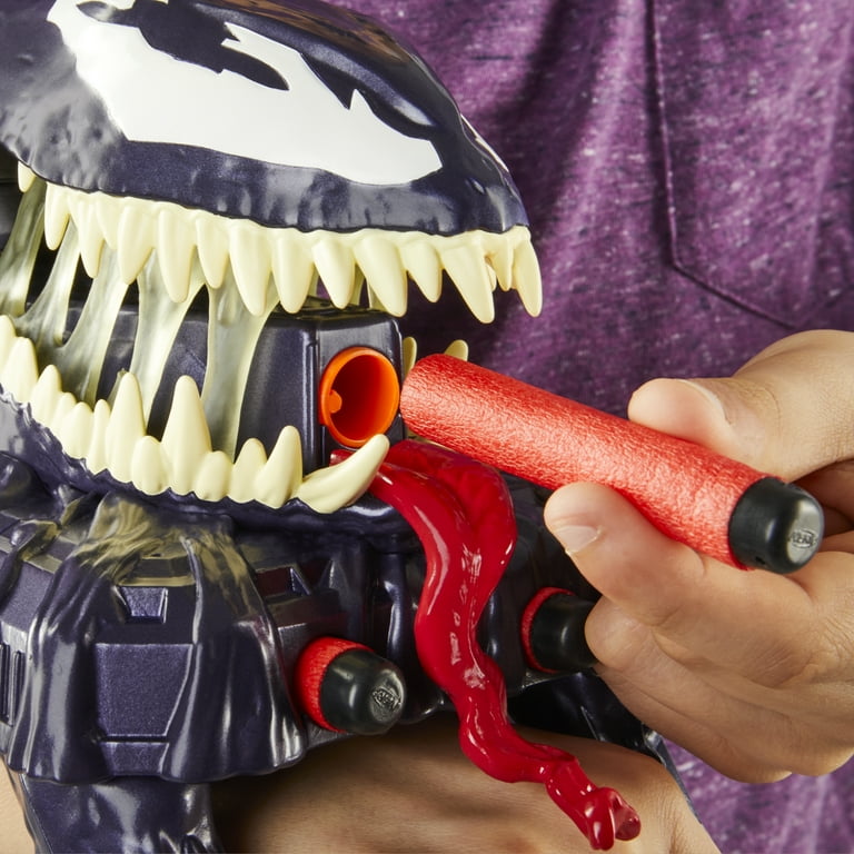 Spider-Man, VenomStrike Blaster, includes NERF darts, Marvel hero