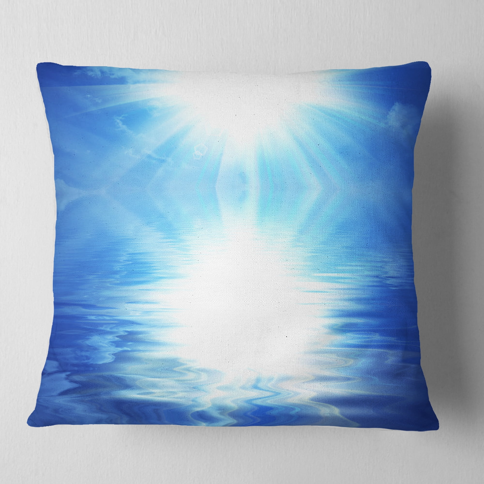 Designart Blue Sky Mirrored in Blue Sea - Seascape Throw Pillow - 16x16