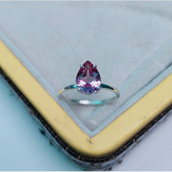 Pear Cut Alexandrite Ring, 925 Sterling Silver Ring Certifed alexandrite ring, Color Change Stone Ring, Oval Cut Alexandrite, twisted wire band