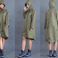 thumbnail image 4 of Bearachild Chubasquero impermeable y ligero para mujer, con capucha, para exteriores, senderismo, chaqueta larga, Poncho Paraguas de lluvia Ejercito verde L Bearachild JJ13982-09, 4 of 4
