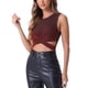 thumbnail image 4 of INSPIRAR CHIC Top Corto Sin Mangas con Brillo y Cuello Redondo Criss Cross M Negro Rojo, 4 of 5