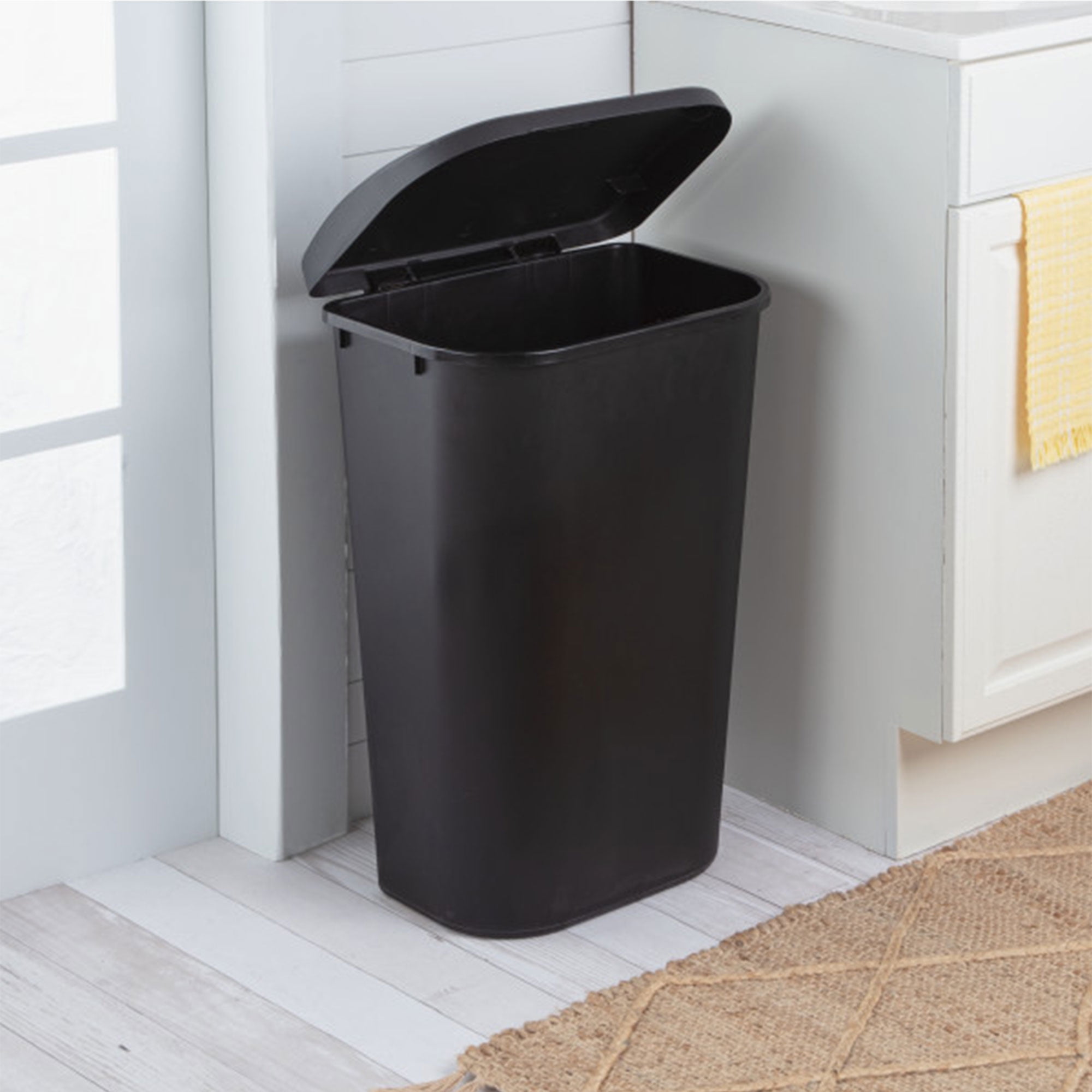 Sterilite 11.3 Gal Lift Top Kitchen Trash Can Wastebaskets, Black (24 Pack)