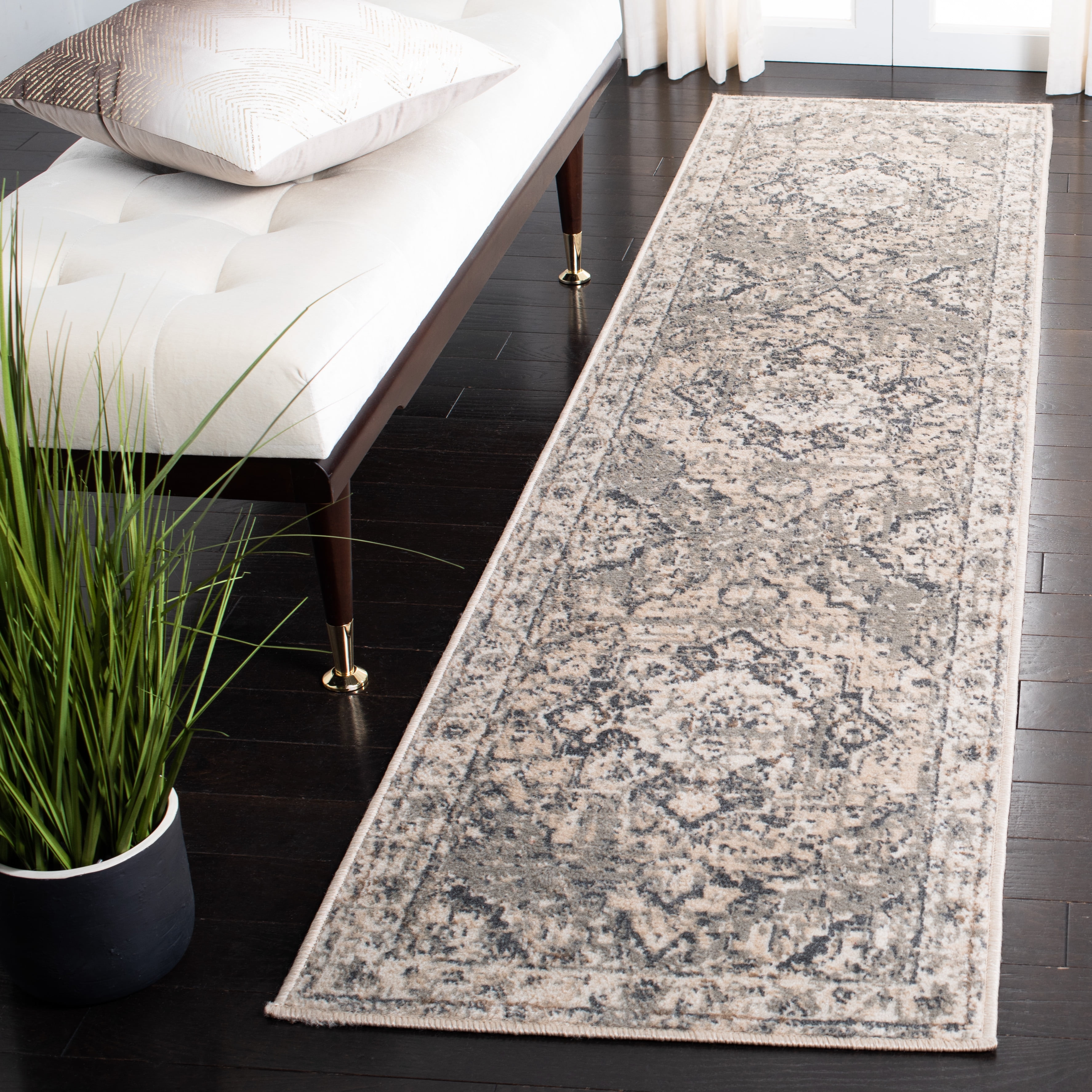 SAFAVIEH Pyramid Jefferson Oriental Runner Rug, Ivory/Grey, 2'2" x 8'