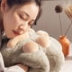 thumbnail image 4 of Almohada multifuncional con garra de gato Manta plegable adecuada para tres coches, apta para el hogar, el coche, la oficina, la pausa para el almuerzo, la almohada con forma de garra de gato, manta d, 4 of 6