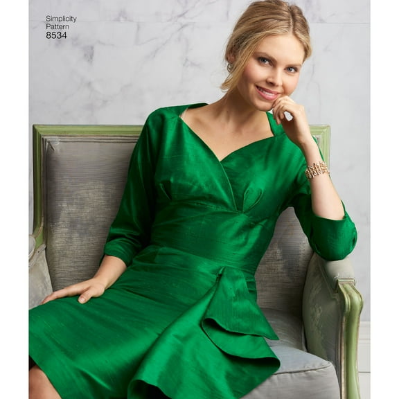 Simplicity Misses' Size 6-14 Dresses Pattern, 1 Each