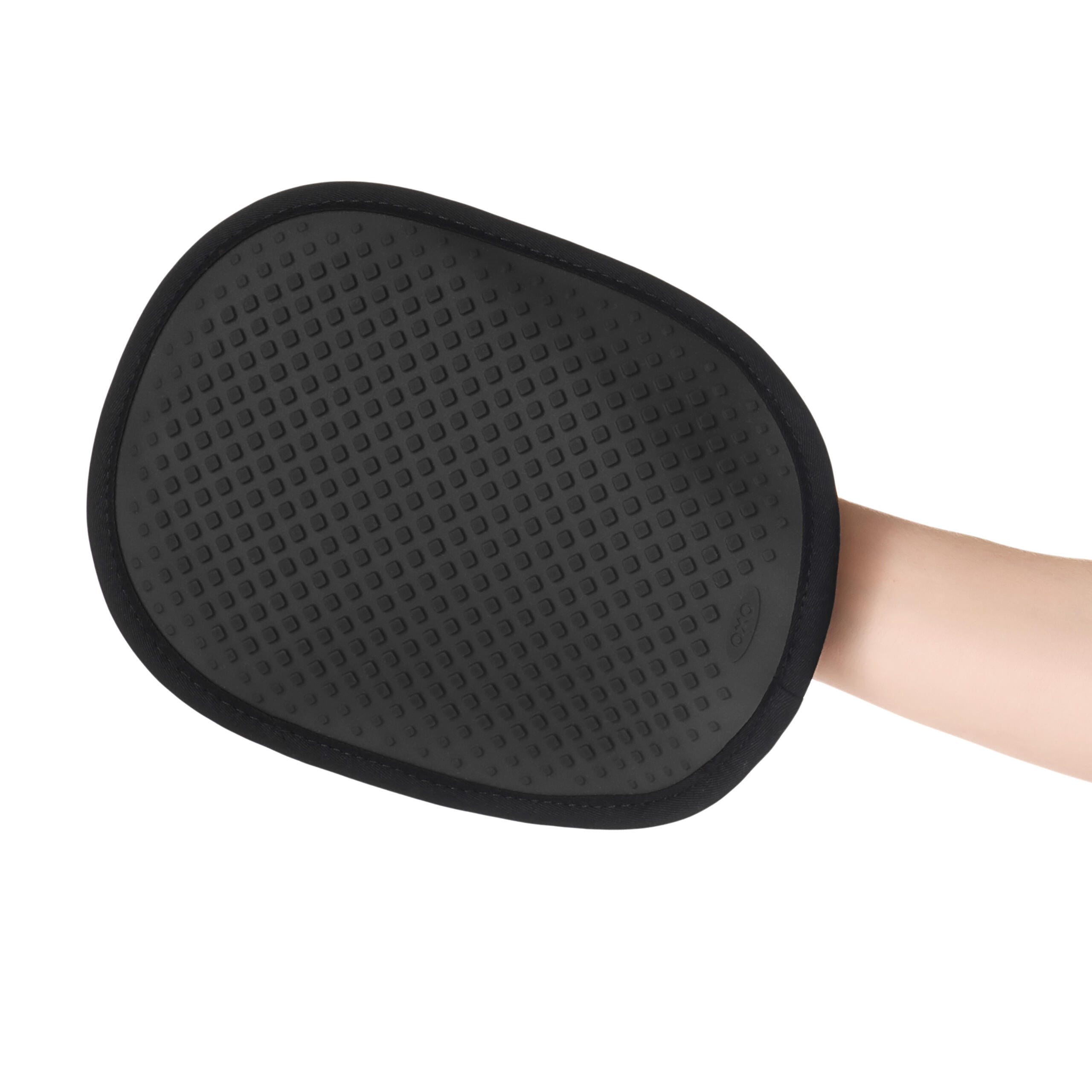 OXO Silicone Pot Holder, Heat-Resistant Non-Slip Holder and Hot Pad for Cooking, Baking & Serving, Black