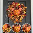thumbnail image 4 of Corona de calabaza de otoño - Corona de otoño para la decoración de la puerta delantera, arces artificiales, girasol, cosecha de otoño, decoración navideña, interior y exterior Ormromra ZYY-1238, 4 of 5
