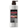 thumbnail image 2 of Pupa Milano Ocultador Corrector iluminador Active Light - 001 Luminous Ivory 0.013 oz Pupa Milano Ocultador 0.013 oz, 2 of 5
