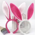 thumbnail image 4 of Regalo de Navidad Orejas de conejo de peluche Aro para el pelo Lentejuelas multicolores Diadema para mujeres Niñas Día del niño Diadema puesta en escena, 4 of 4