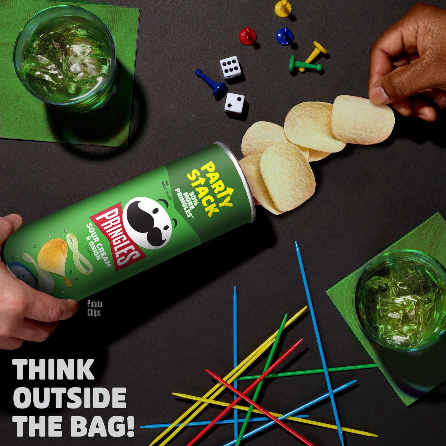 Méga boîte de croustilles Pringles Saveur de crème sure et oignon, 203 g 203g