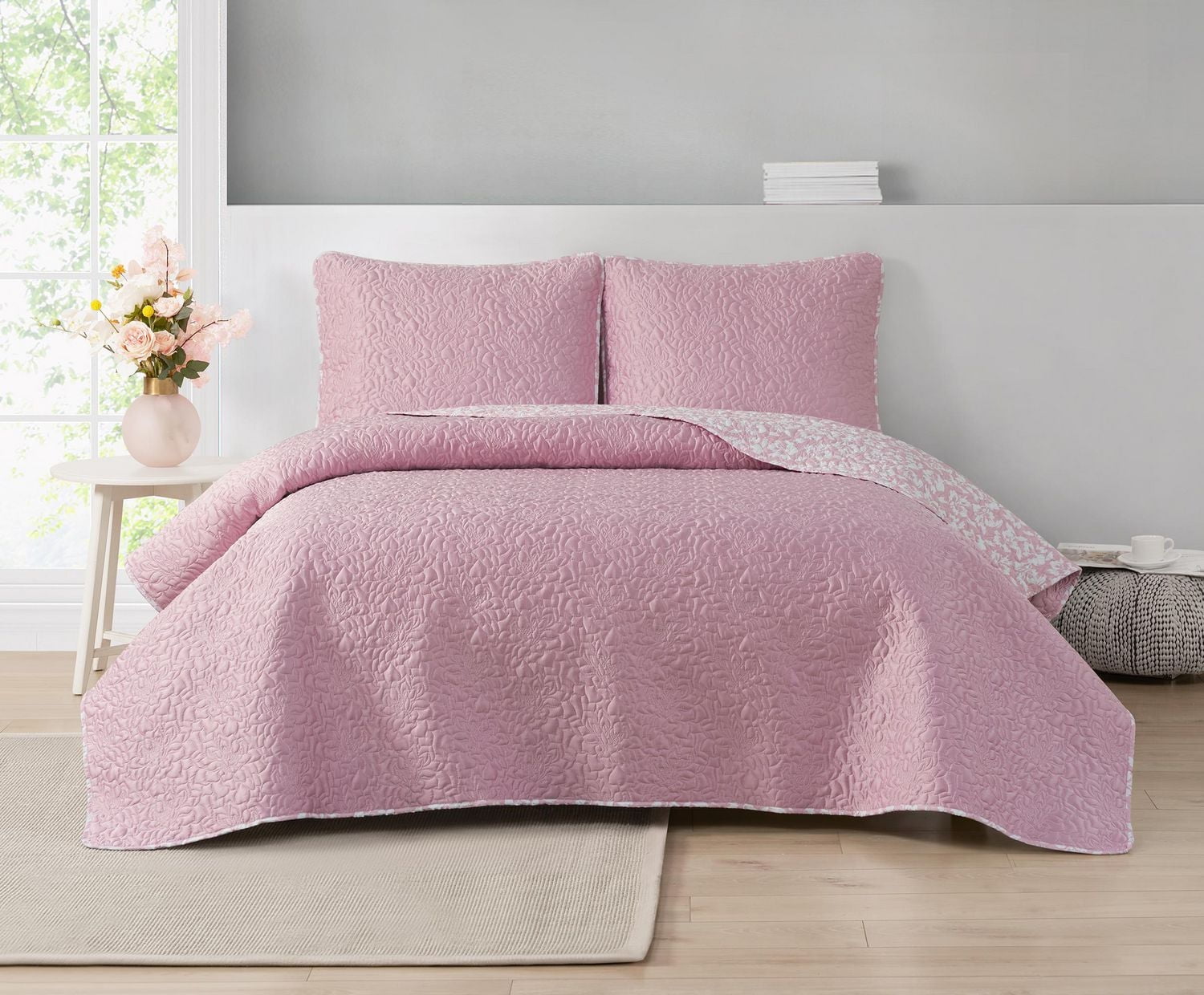 Valerie 3 Piece Reversible Quilt Set