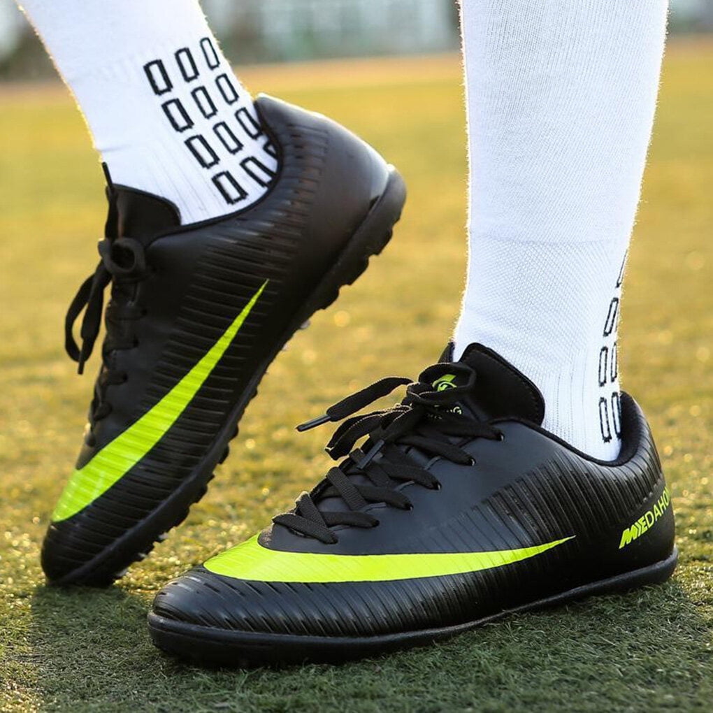 1 Pair Soccer Shoe Football Sneakers Breathable Men Washable Convenience Trainers Washable Protective Wear resistance Sporting Supplies 41
