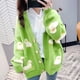 thumbnail image 1 of Chaqueta de punto de punto de gran tamaño para mujer Botones de oveja linda Frente con bolsillo MABOTO Verde/Talla única, 1 of 7