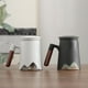 thumbnail image 4 of Taza de té de gran capacidad Utensilios de cocina Vasos con tapa Regalos con filtro Taza de café hecha a mano para cafetería Accesorios de oficina de Blanco + Caja de regalo Macarena Taza de café, 4 of 6
