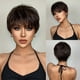 thumbnail image 1 of Peluca negra-marrón con flequillo pelucas sintéticas para mujeres negras pelucas cortas onduladas naturales para mujeres hinchables sin brillo falso, 1 of 5
