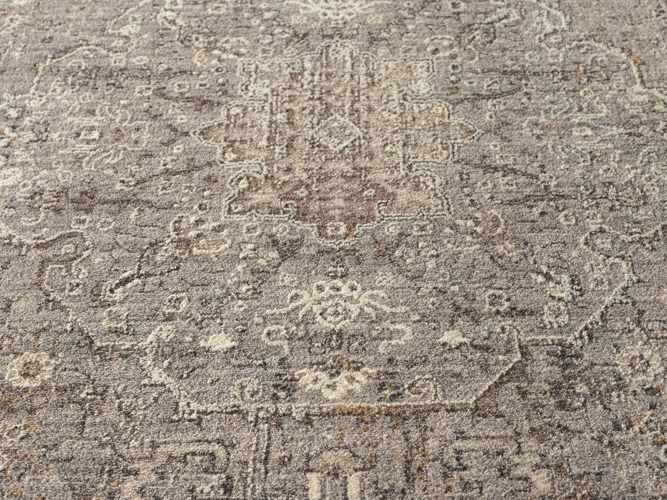 United Weavers Utopia Roseau Contemporary Abstract Accent Rug, Grey, 1'10" x 3'