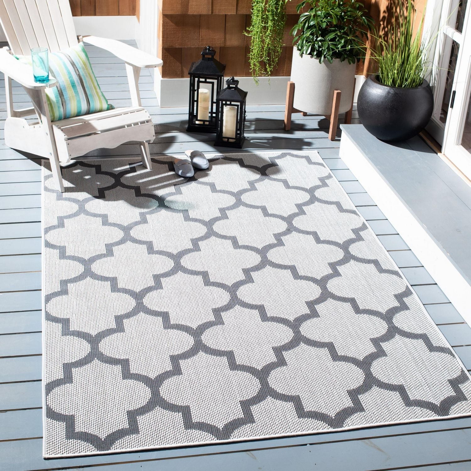SAFAVIEH Bermuda Sophie Geometric Machine Washable Indoor/Outdoor Area Rug